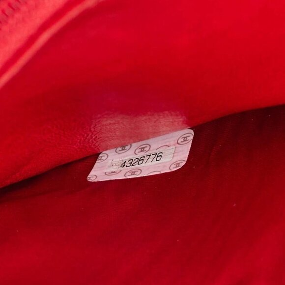 Chanel Red Patent Leather CC Logo Flap Wallet - Picture 9 of 12